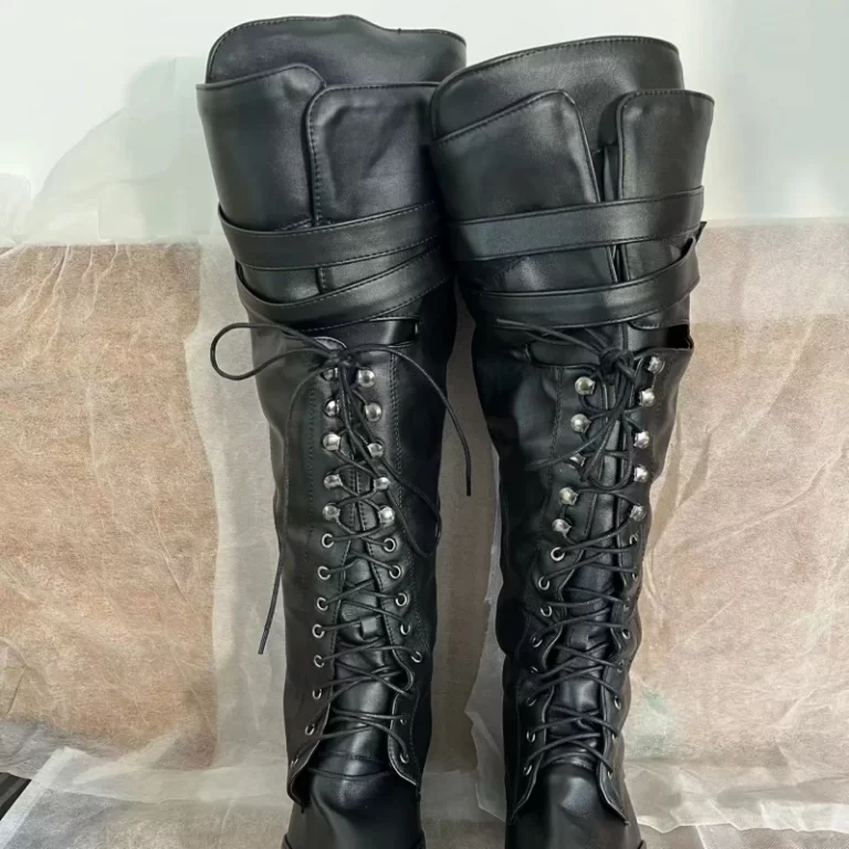 Gold Pendant Necklace